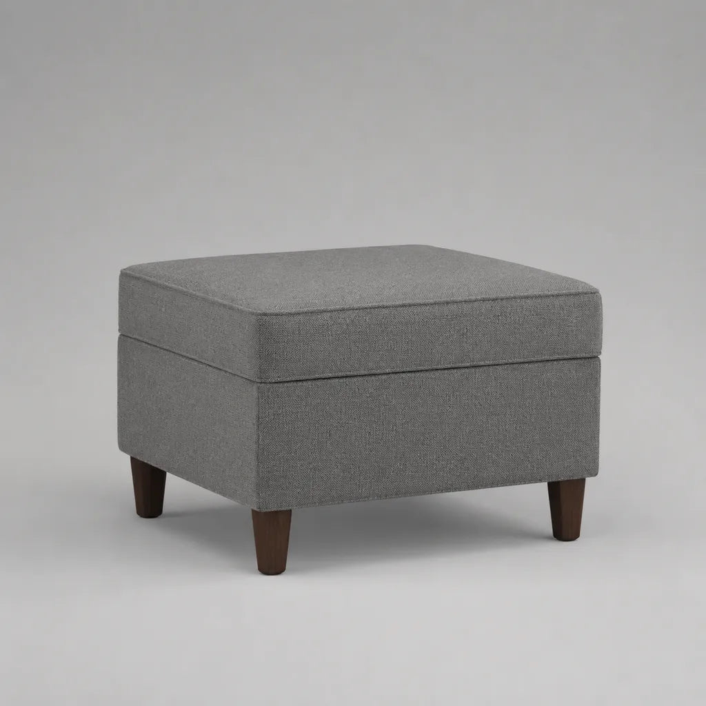 Poggiapiedi imbottito rettangolare in tessuto grigio con gambe in legno, 50 × 40 × 42 cm