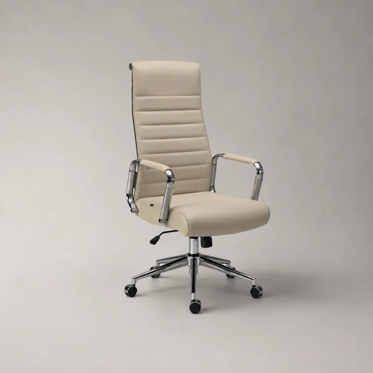 Sedia da ufficio girevole regolabile in similpelle crema con schienale alto e base in acciaio cromato, 59 × 62 × 105-115 cm
