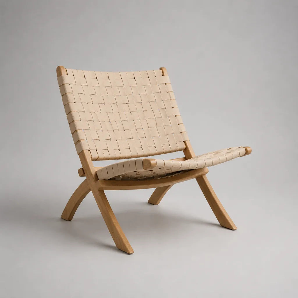 Poltrona bassa monoposto in legno con cinghie intrecciate beige, 70 × 76 × 76 cm